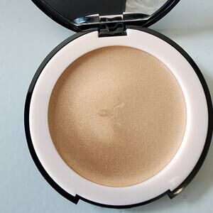 Doll 10 H2Glo Highlighter Doll Glow 4.5 g New